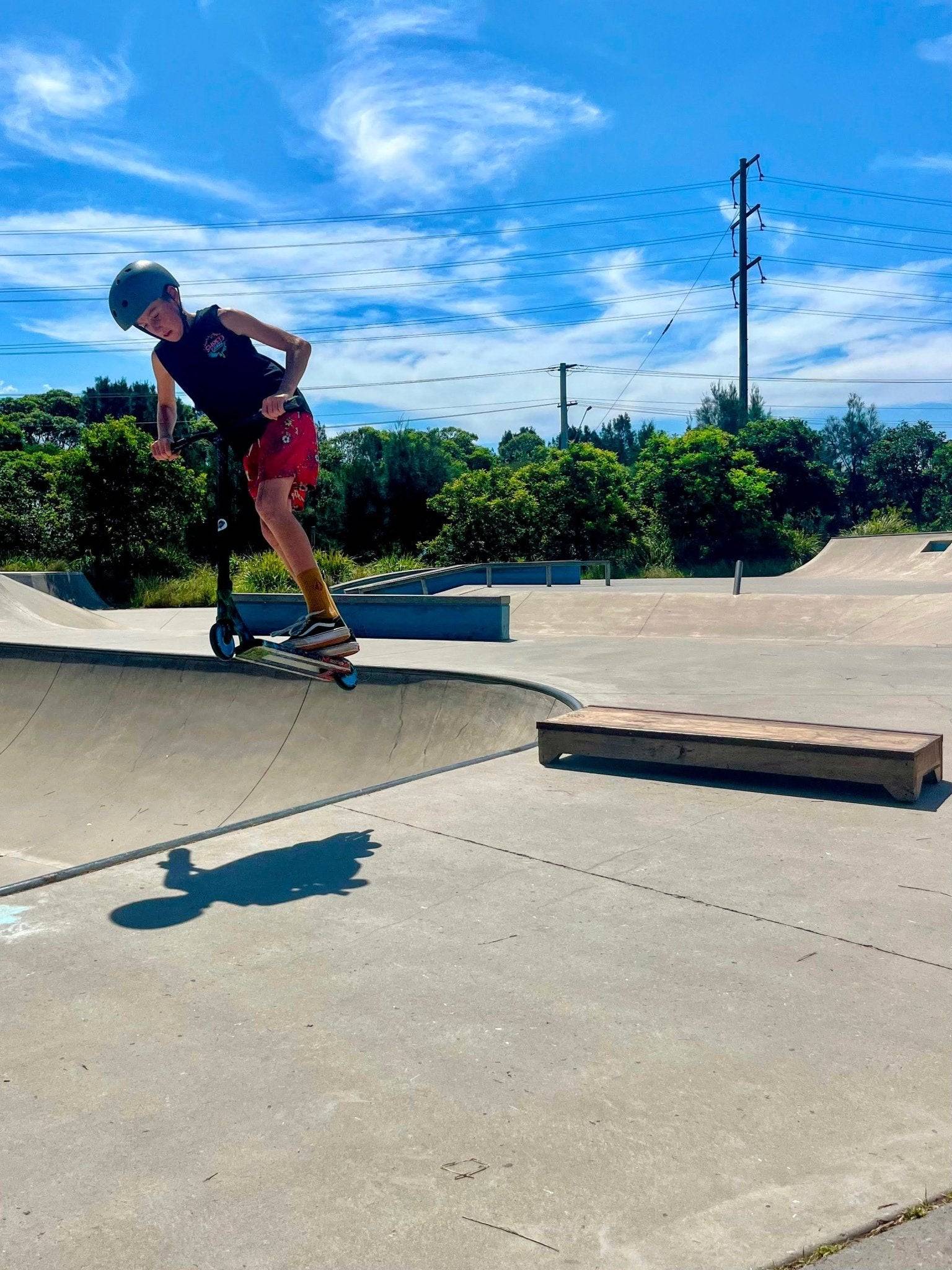 Logo Singlet - Shred Clothing